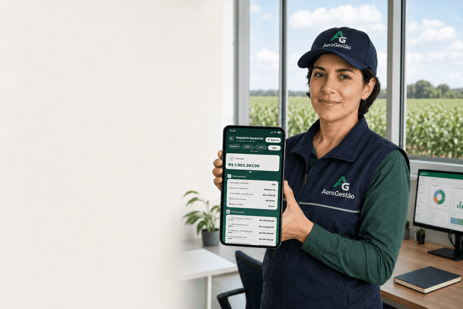 Recursos AeroGestão — relatório gerencial no app, com uniforme da marca